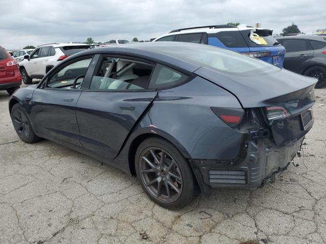 5YJ3E1EBXNF114627 - 2022 TESLA MODEL 3 رمادي صورة 2
