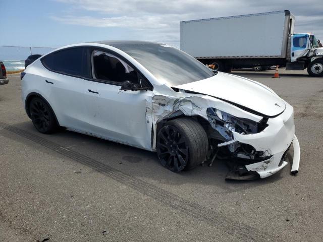 5YJYGDED6MF110186 - 2021 TESLA MODEL Y WHITE photo 4