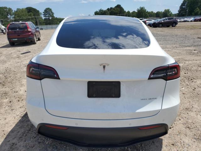 7SAYGAEE1NF520115 - 2022 TESLA MODEL Y WHITE photo 6