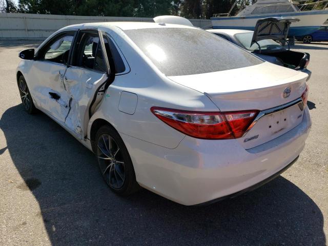 4T1BF1FK7FU087396 - 2015 TOYOTA CAMRY LE WHITE photo 2