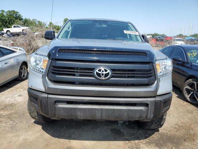 5TFUM5F15EX056405 - 2014 TOYOTA TUNDRA DOUBLE CAB SR/SR5 SILVER photo 5