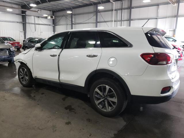 5XYPGDA56LG683803 - 2020 KIA SORENTO S WHITE photo 2