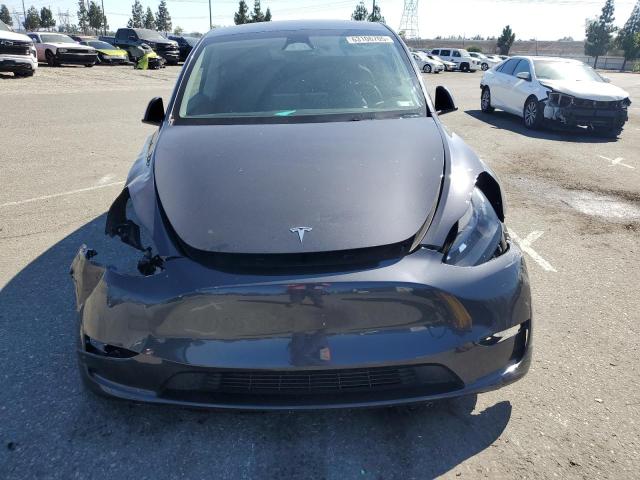 7SAYGAEE0RF078479 - 2024 TESLA MODEL Y 灰色 照片 5