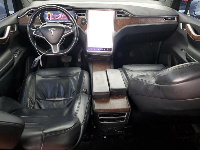 5YJXCAE28HF054052 - 2017 TESLA MODEL X SILVER photo 8