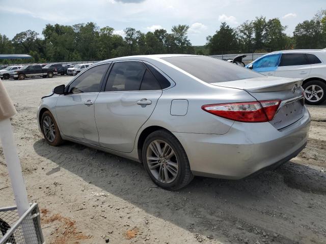 4T1BF1FK2FU481291 - 2015 TOYOTA CAMRY LE SILVER photo 2