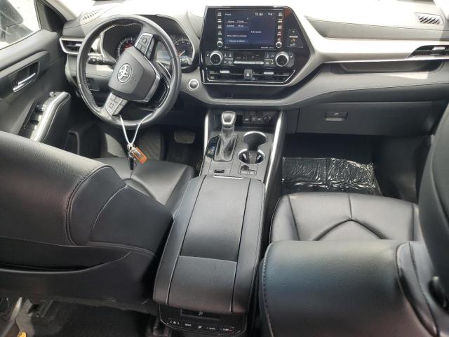 5TDGZRAH6LS513882 - 2020 TOYOTA HIGHLANDER XLE SILVER photo 8