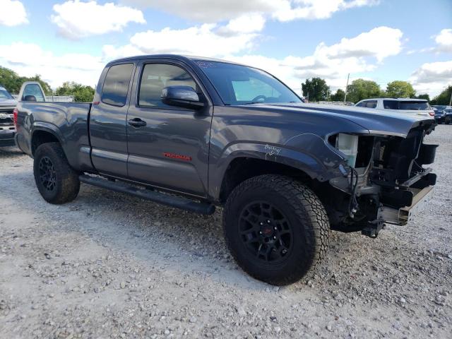 5TFRX5GN4HX082884 - 2017 TOYOTA TACOMA ACCESS CAB ნაცრისფერი ფოტო 4