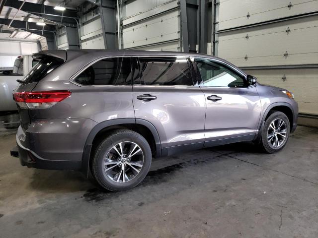 5TDBZRFH3KS966228 - 2019 TOYOTA HIGHLANDER LE GRAY photo 3