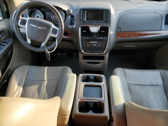 2A4RR8DGXBR677224 - 2011 CHRYSLER TOWN & COU TOURING L BEIGE photo 8