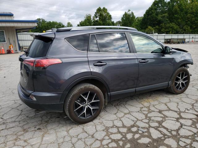 JTMJFREV1JD240566 - 2018 TOYOTA RAV4 SE GRAY photo 3