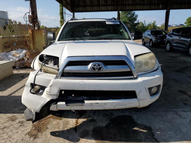 JTEZU14R978065947 - 2007 TOYOTA 4 RUNNER SR5 WHITE photo 5