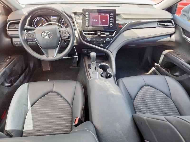 4T1G11AK3RU211390 - 2024 TOYOTA CAMRY SE NIGHT SHADE WHITE photo 8