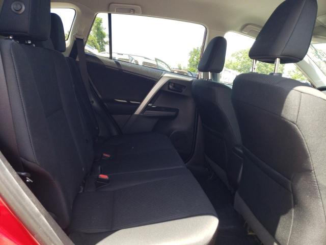 2T3BFREV0JW785035 - 2018 TOYOTA RAV4 LE წითელი ფოტო 11