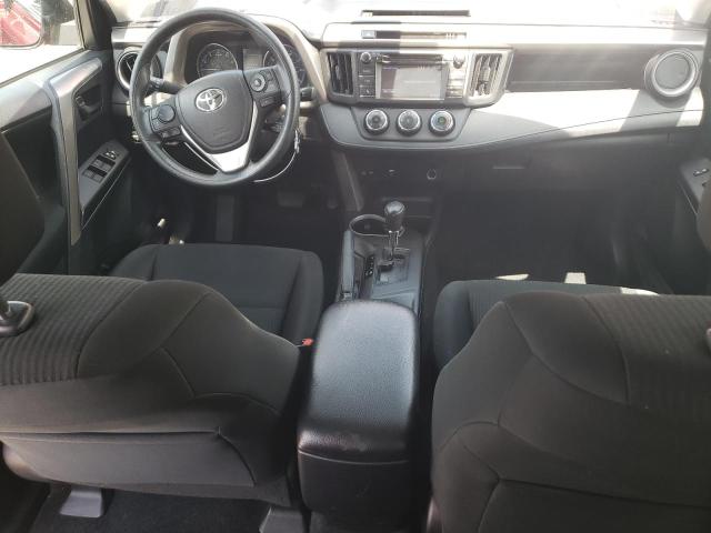 2T3BFREV0JW785035 - 2018 TOYOTA RAV4 LE წითელი ფოტო 8