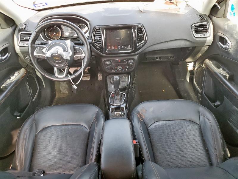 3C4NJDCB4KT733973 - 2019 JEEP COMPASS LIMITED GRAY photo 8