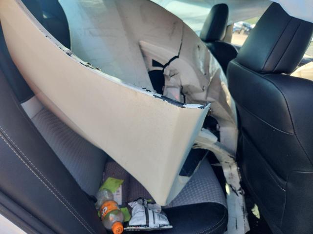 4T1BF1FK7CU620312 - 2012 TOYOTA CAMRY BASE WHITE photo 10