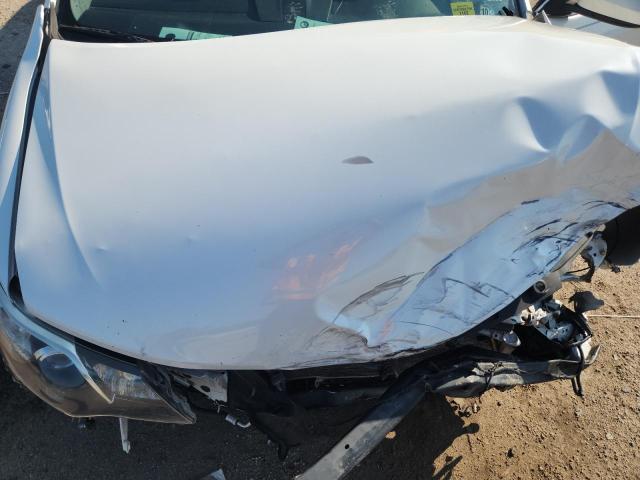 4T1BF1FK7CU620312 - 2012 TOYOTA CAMRY BASE WHITE photo 11