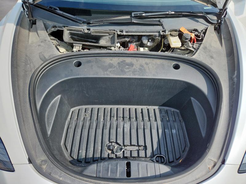 5YJ3E1EA8PF562519 - 2023 TESLA MODEL 3 WHITE photo 11