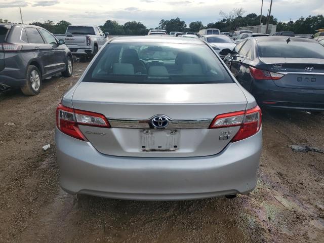 4T1BD1FK1DU075537 - 2013 TOYOTA CAMRY HYBRID SILVER photo 6