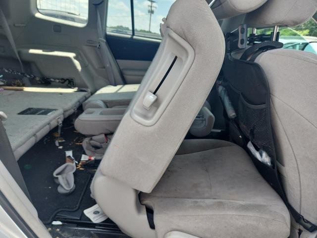 5TDZA3EH7DS036355 - 2013 TOYOTA HIGHLANDER BASE Серебристый фото 11