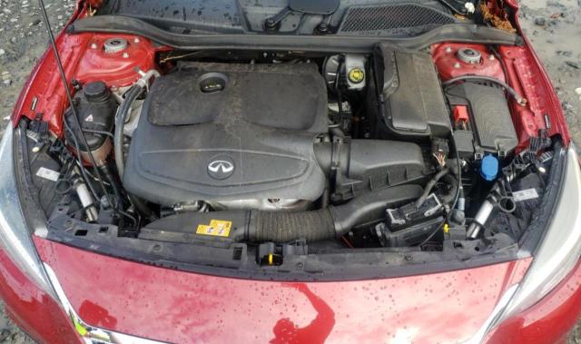 SJKCH5CP3JA059015 - 2018 INFINITI QX30 BASE 红色 照片 11