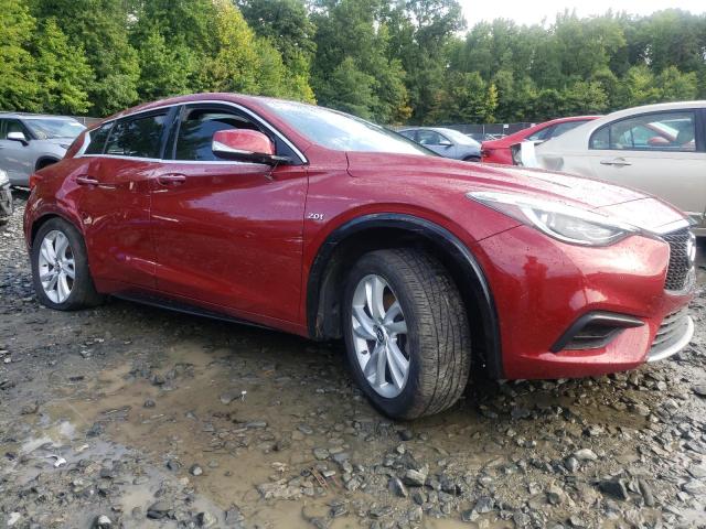 SJKCH5CP3JA059015 - 2018 INFINITI QX30 BASE 红色 照片 4