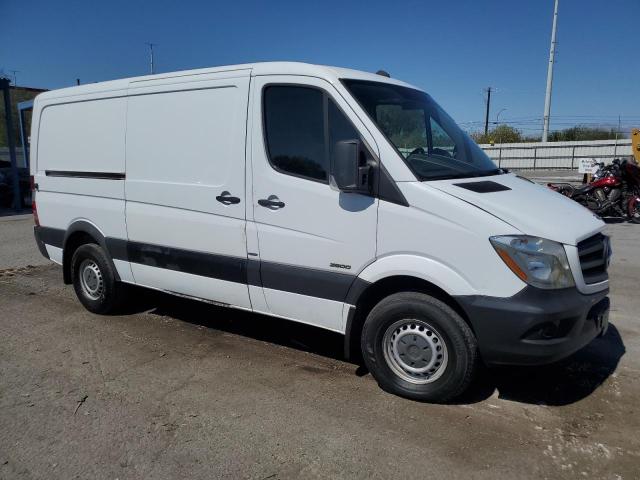WD3PE7CC6FP155709 - 2015 MERCEDES-BENZ SPRINTER 2500 Weiß Foto 4