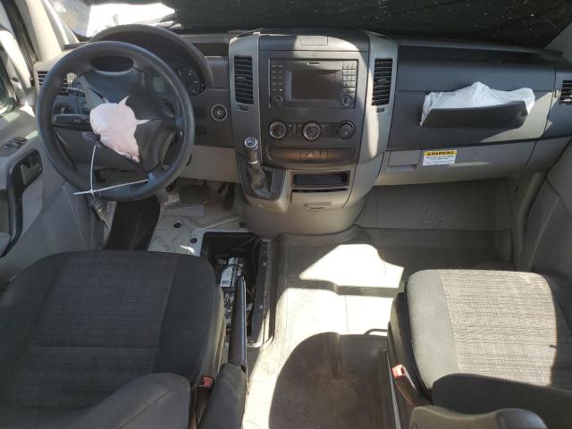 WD3PE7CC6FP155709 - 2015 MERCEDES-BENZ SPRINTER 2500 Weiß Foto 8