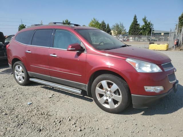 1GNKVLED6BJ161383 - 2011 CHEVROLET TRAVERSE LTZ MAROON photo 4