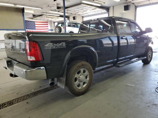 3C6UR5JL4JG346120 - 2018 RAM 2500 SLT Negro foto 3