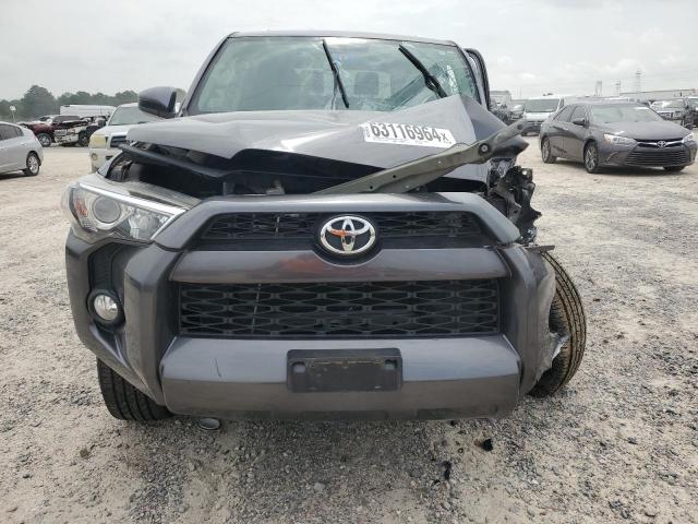 JTEZU5JR1H5148402 - 2017 TOYOTA 4RUNNER SR5 GRAY photo 5