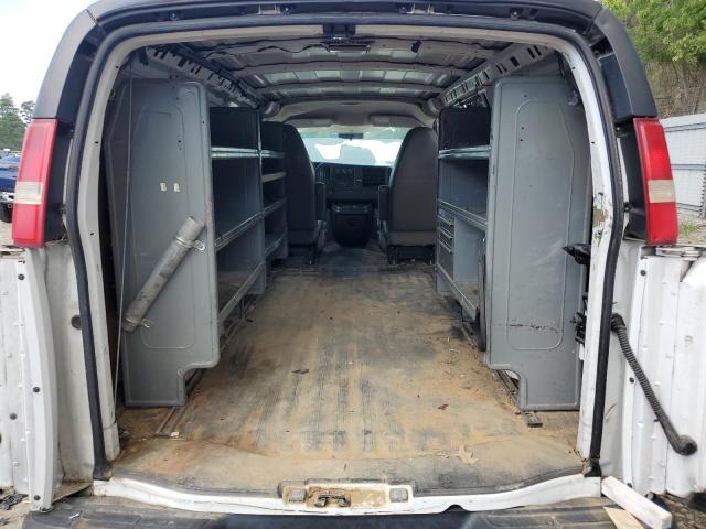 1GCUGADX3A1121045 - 2010 CHEVROLET EXPRESS G1 WHITE photo 10