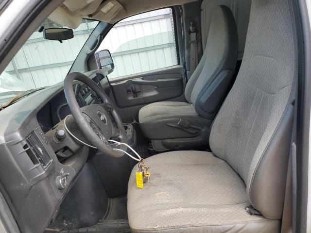 1GCUGADX3A1121045 - 2010 CHEVROLET EXPRESS G1 WHITE photo 7