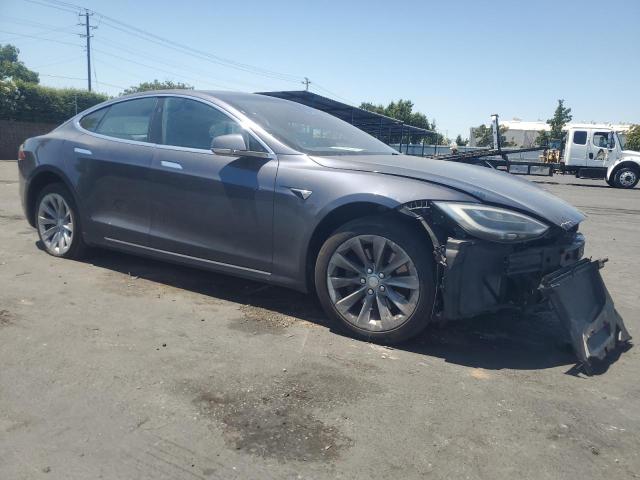 5YJSA1E25JF243778 - 2018 TESLA MODEL S 石墨色 照片 4