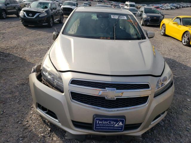 1G11G5SX3DF280497 - 2013 CHEVROLET MALIBU 3LT ვერცხლისფერი ფოტო 5