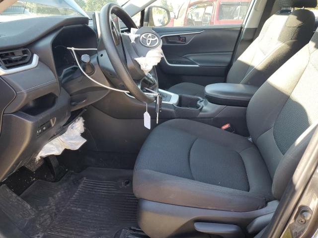 4T3MWRFV2PU088840 - 2023 TOYOTA RAV4 LE Grau Foto 7