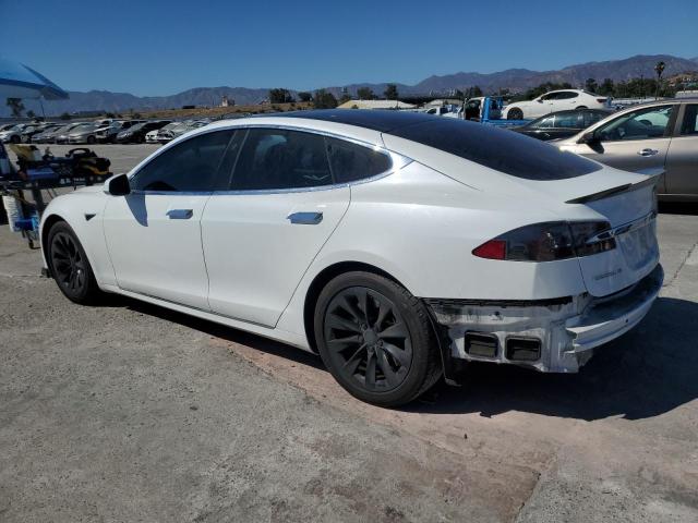 5YJSA1E26HF189482 - 2017 TESLA MODEL S 白色 照片 2