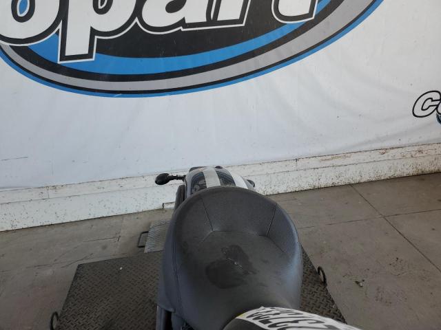 JKAENEL12NDA00071 - 2022 KAWASAKI EN650 L BLACK photo 6