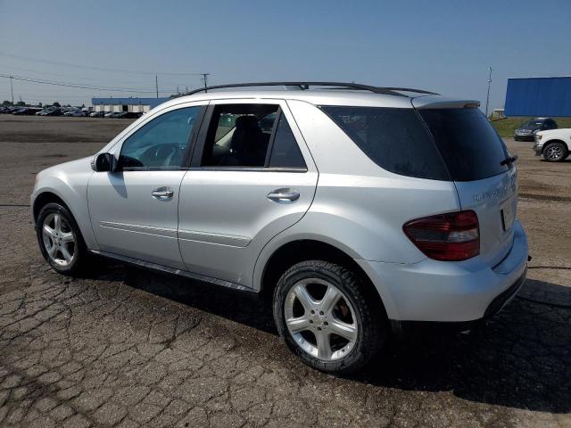 4JGBB22E28A313897 - 2008 MERCEDES-BENZ ML 320 CDI SILVER photo 2