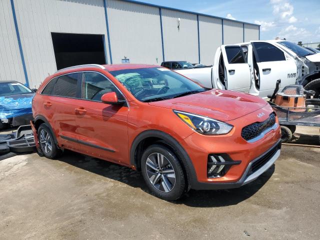 KNDCB3LC9N5504698 - 2022 KIA NIRO LX ORANGE photo 4