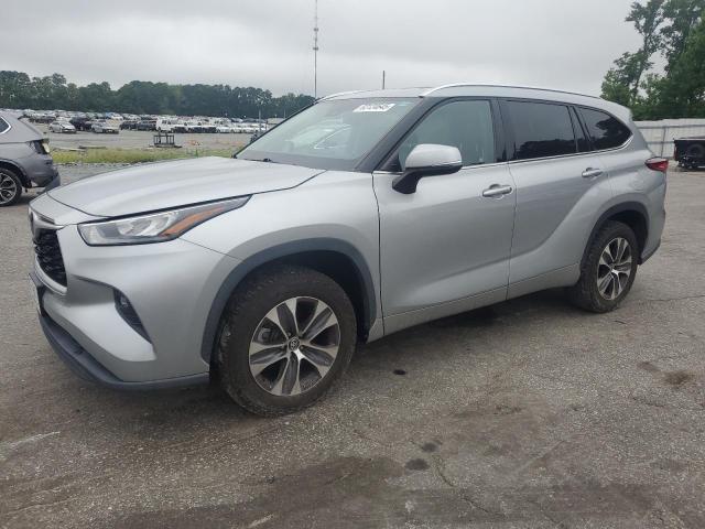 5TDGZRAH5LS502131 - 2020 TOYOTA HIGHLANDER XLE SILVER photo 1
