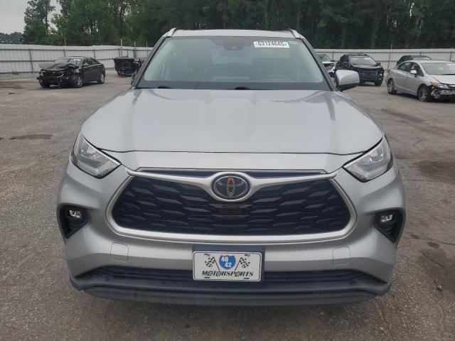 5TDGZRAH5LS502131 - 2020 TOYOTA HIGHLANDER XLE SILVER photo 5