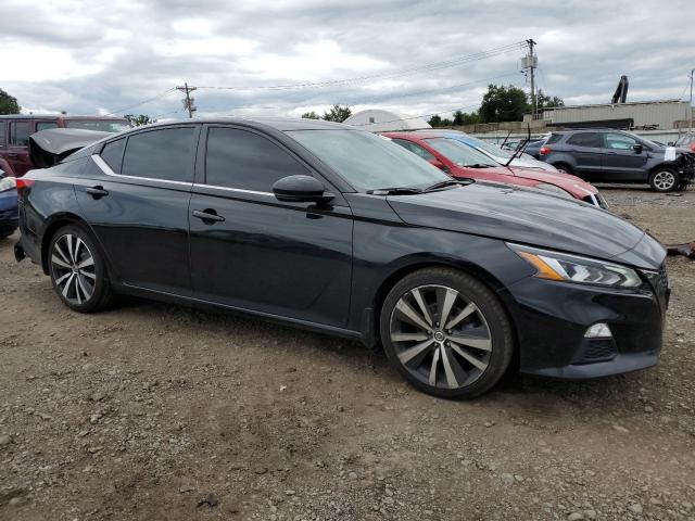 1N4BL4CV8LN322249 - 2020 NISSAN ALTIMA SR BLACK photo 4