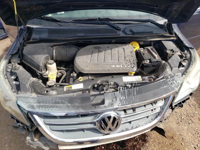 2C4RVABG9DR725391 - 2013 VOLKSWAGEN ROUTAN SE BLUE photo 12