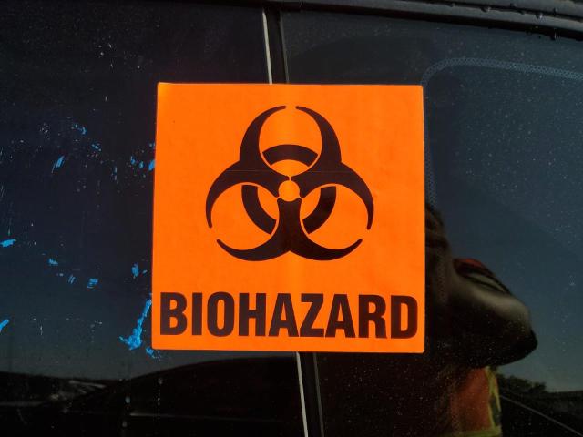 2C3CDZFJ5GH255730 - 2016 DODGE CHALLENGER R/T SCAT PACK RED photo 9