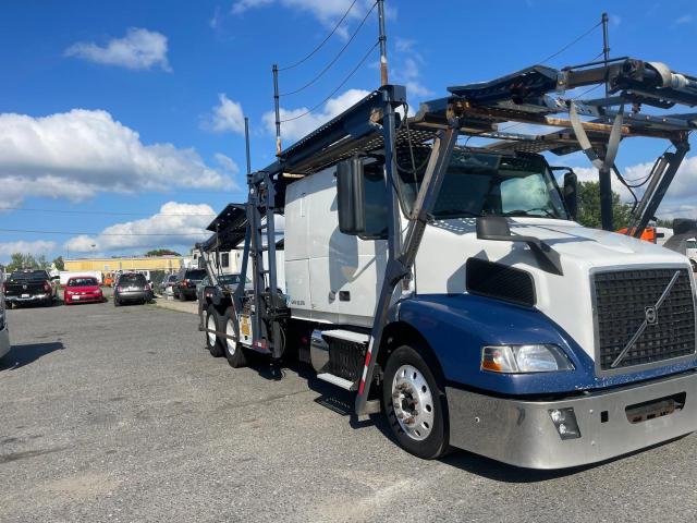 2012 VOLVO VN VNM, 