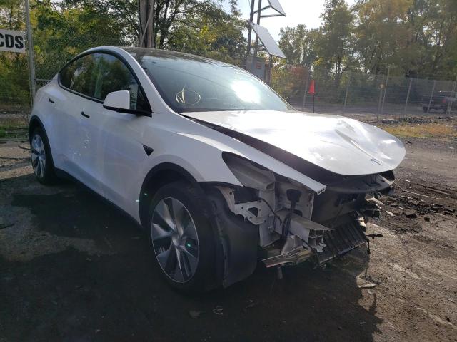 5YJYGDEE5LF007199 - 2020 TESLA MODEL Y Белый фото 1