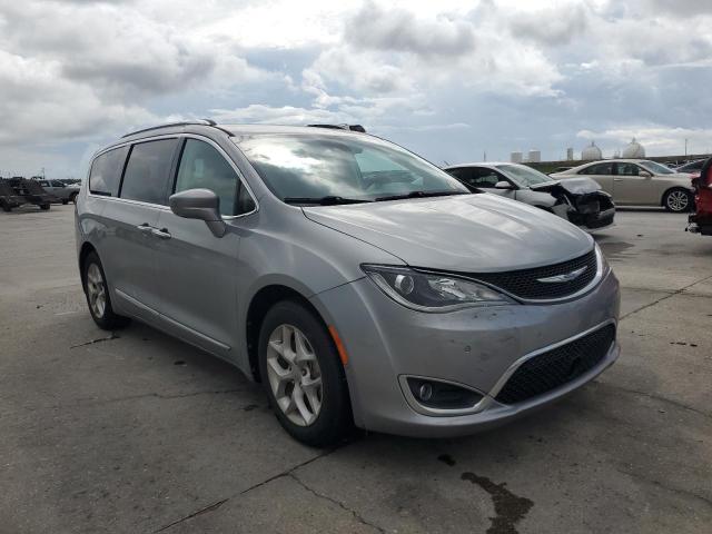 2C4RC1EG2KR551033 - 2019 CHRYSLER PACIFICA TOURING L PLUS SILVER photo 4