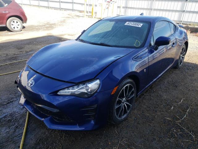 JF1ZNAA12H8703558 - 2017 TOYOTA 86 BASE BLUE photo 2