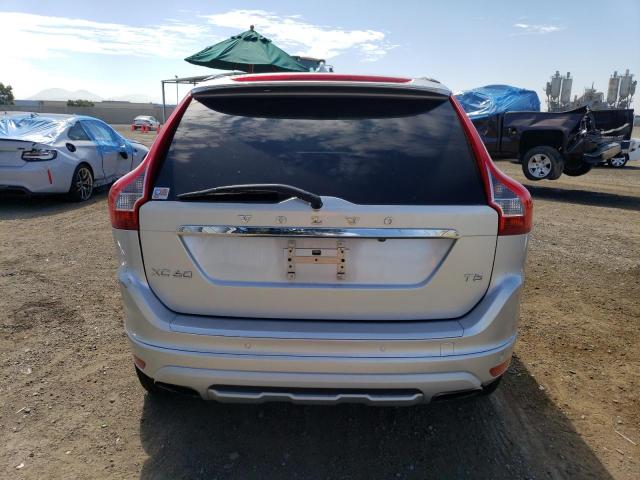 YV440MDR6H2225506 - 2017 VOLVO XC60 T5 DYNAMIC ვერცხლისფერი ფოტო 6
